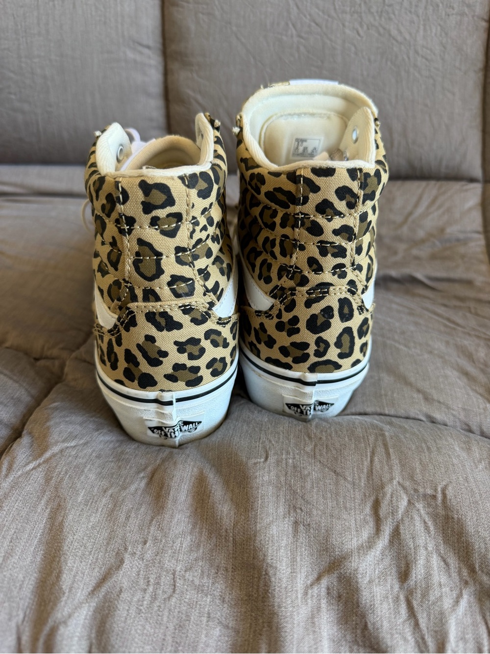 Vans Women Filmore Hi Platform Leopard Print Shoes - Picture 5 of 7